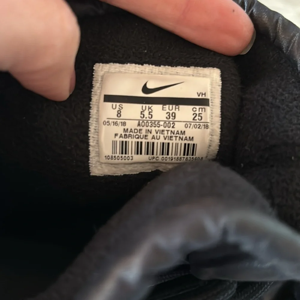 Nike Black Women's Insulated Ankle Rain Boots